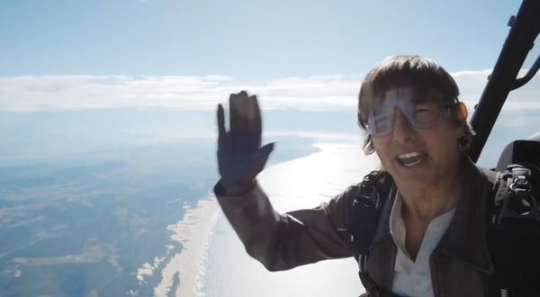 Happy Holidays from Tom Cruise