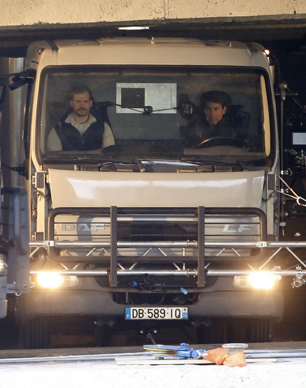 Tom Cruise (and Henry Cavill’s Molestache) on set