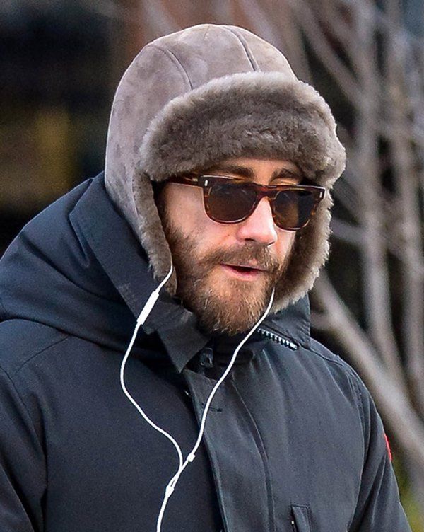 Smutty Roundup: More for Jake, none for Joaquin, and Naomi pre-Globes