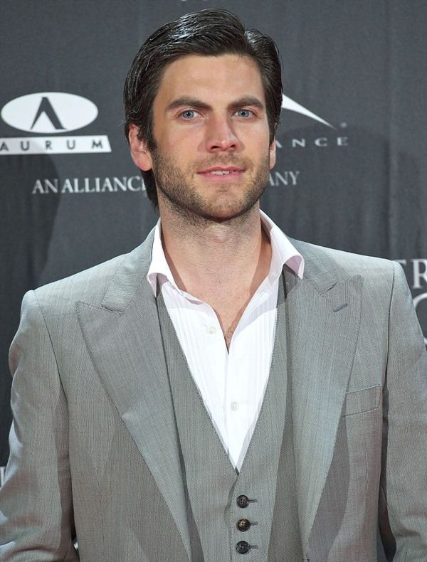 Wes Bentley Bruce Wayne?