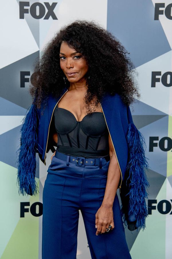 Carpets & Candids: Angela’s bustier