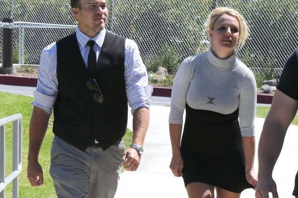 Carpets & Candids: Chicken Fried too tight for church