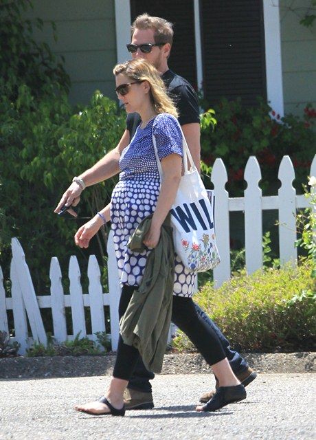 Sasha Finds: Drew’s honeymoon sandals