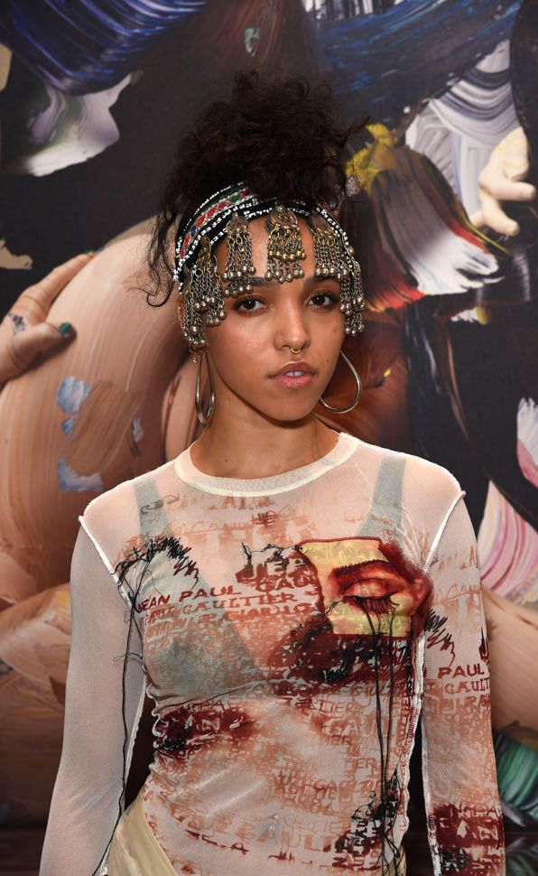 Carpets & Candids: twigs’s headpiece