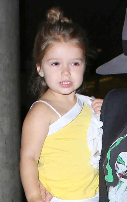 Duana Names: Avoiding Trends