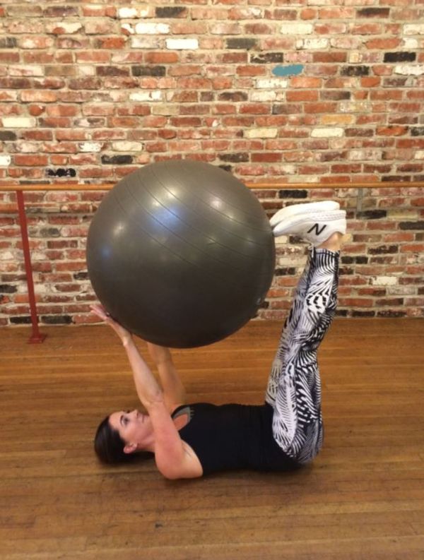 Smutty Fitness: Red carpet abs