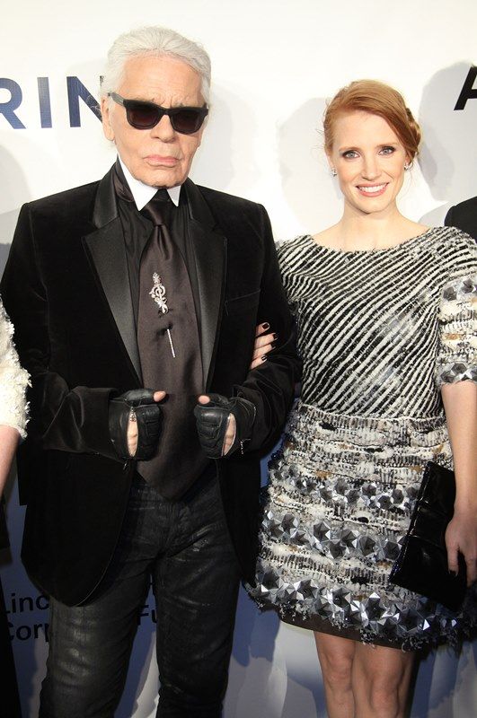 Carpets & Candids: The Jessica Chastain accessory