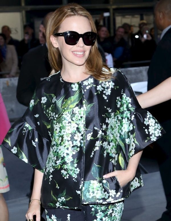 Carpets & Candids: Kylie’s head to toe print and wink dress