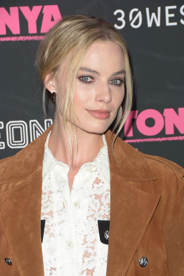 Carpets & Candids: Margot Robbie’s layering