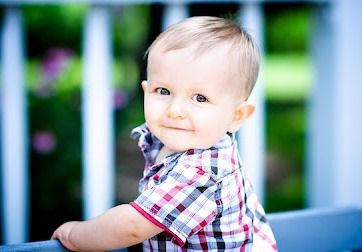 Duana Names: Stop, Alliterate and Listen!