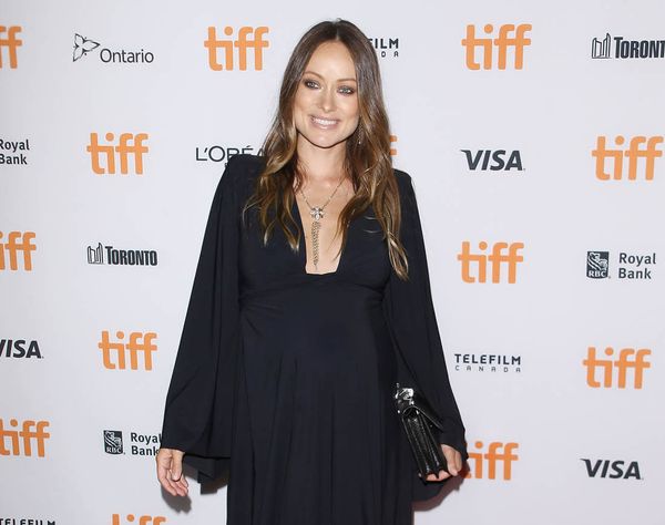 Carpets & Candids: Olivia’s dramatic black dress