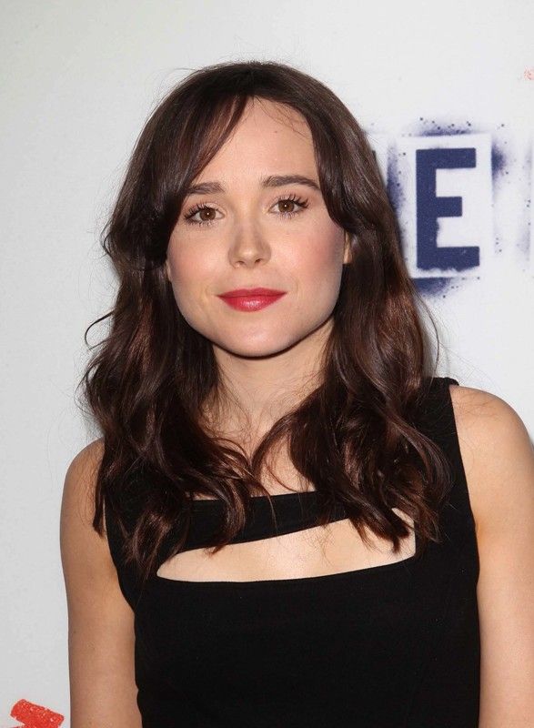 Carpets & Candids: Ellen Page’s little black cut-out