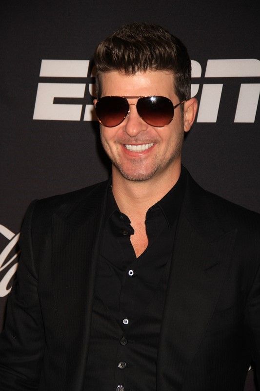 Sasha Answers: My boyfriend’s gross texts