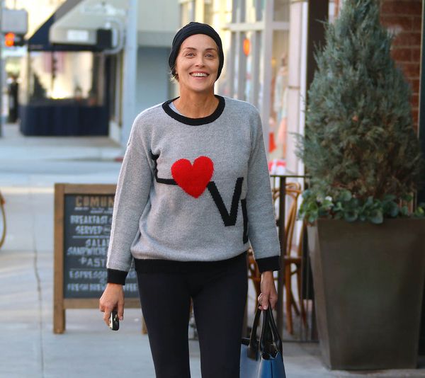 Carpets & Candids: This Hot Bitch’s sweater