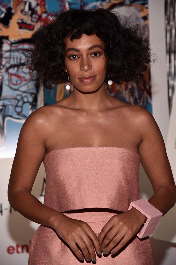 Carpets & Candids: Solange mixes materials