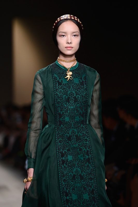 Paris Fashion Week: Valentino Spring/Summer 2014