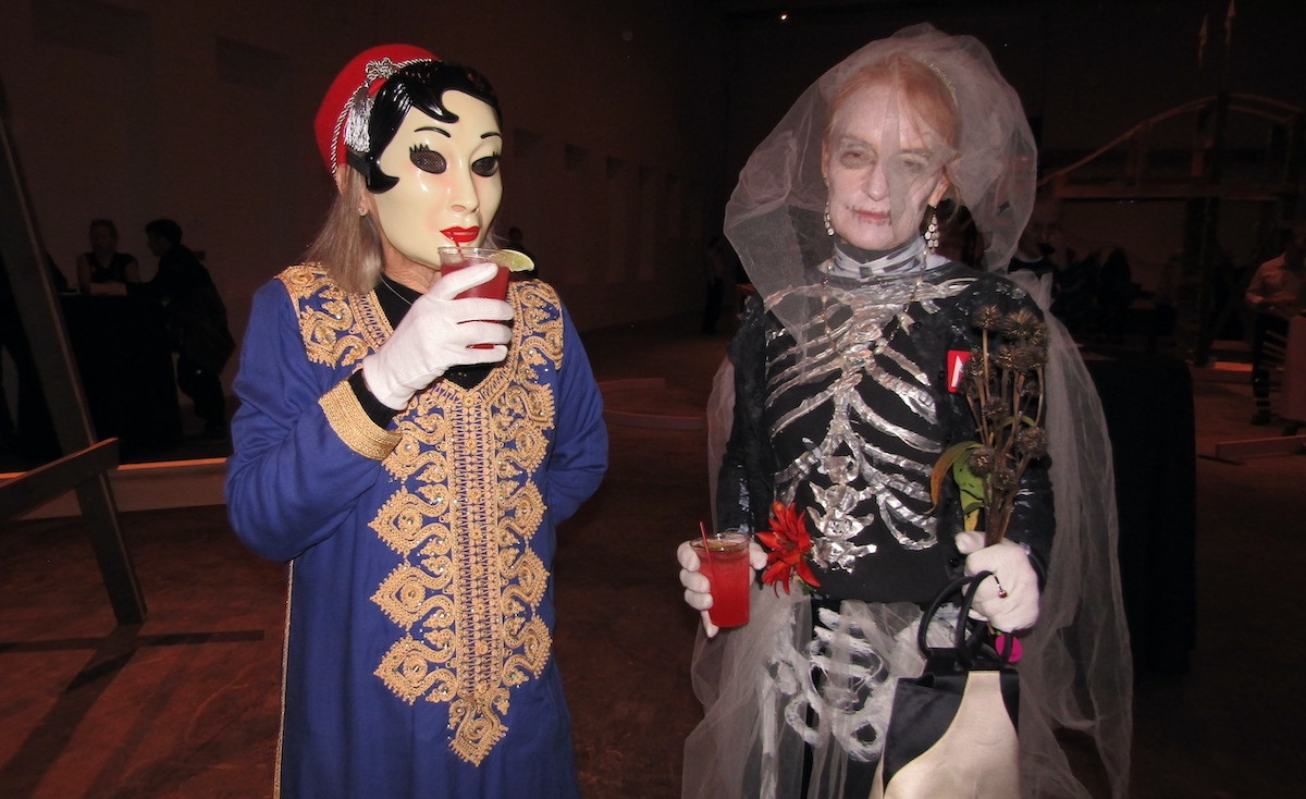 Sisters Alice Bojanowski and Betsy Lluch