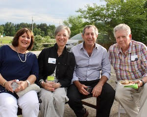  Ellyn Cohen, event committee member and artist Linda Levitt, Danny Cohen and Bob Levitt. Ellyn Cohen, event committee member and artist Linda Levitt, Danny Cohen and Bob Levitt.