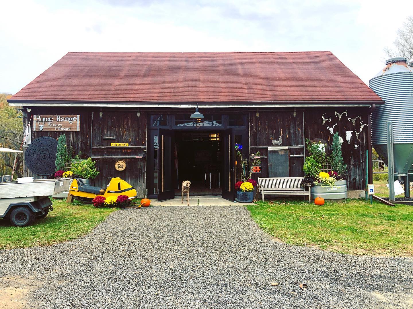 Home Range Winery barn