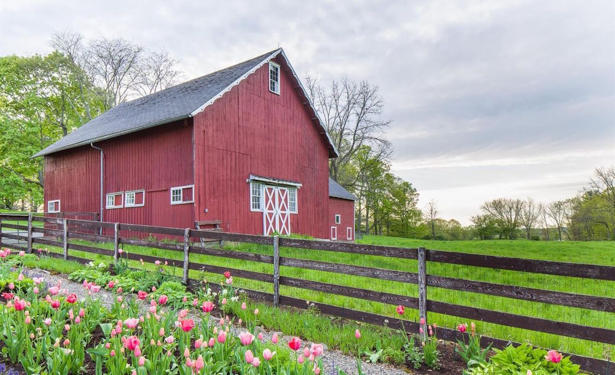 Barns&nbsp;and pastures