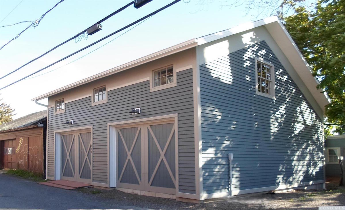 Two-car garage&nbsp;