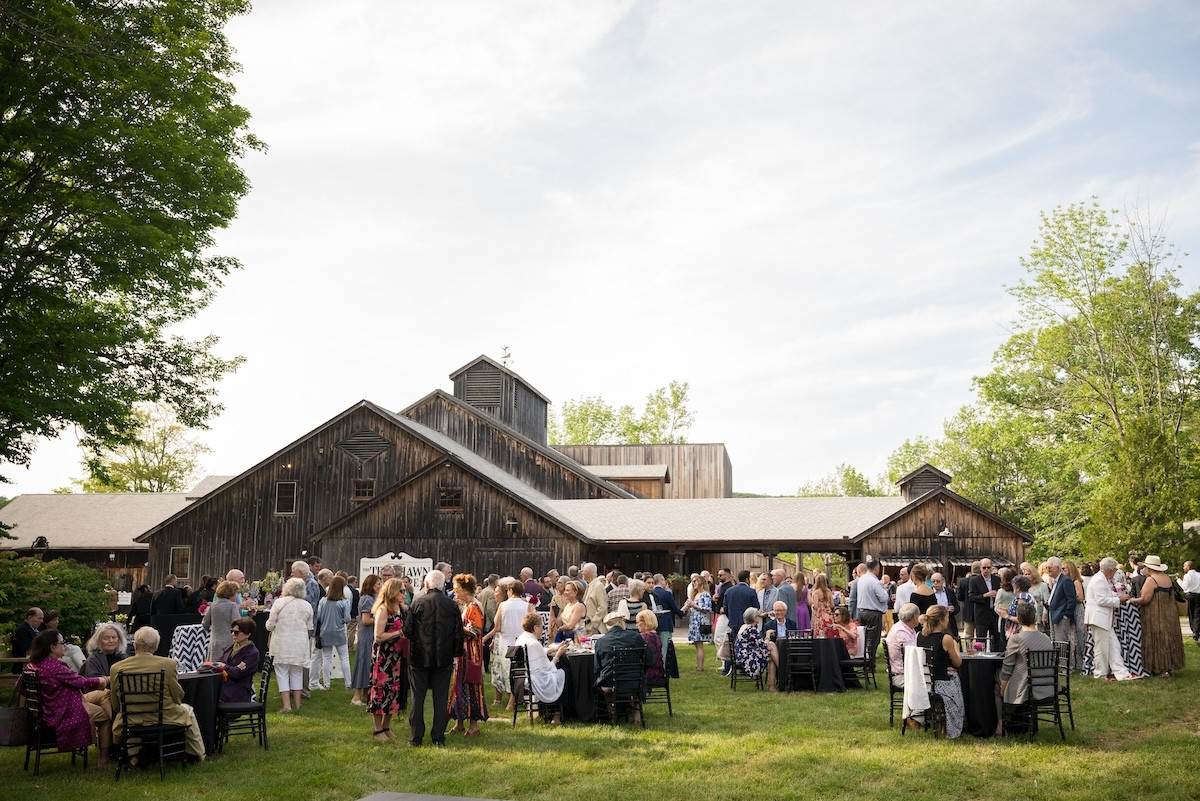Anabelle Lopez Ochoa, James Street, Joao Silva, Nigel Campbell, Elaine Wolbrom, and Avan GreenwaltJacob's Pillow's Season Opening Gala 2025. Cherylynn Tsushima Anabelle Lopez Ochoa, James Street, Joao Silva, Nigel Campbell, Elaine Wolbrom, and Avan GreenwaltJacob's Pillow's Season Opening Gala 2025. Cherylynn Tsushima