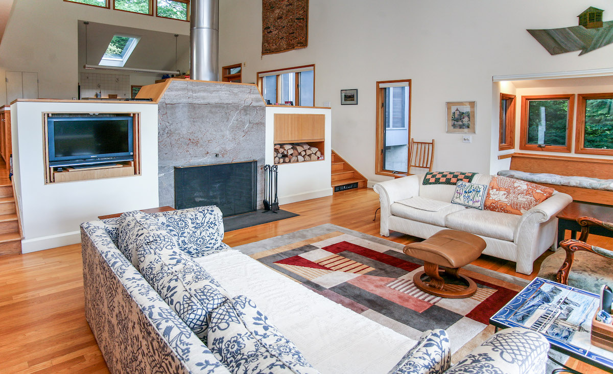 Living room with fireplace
