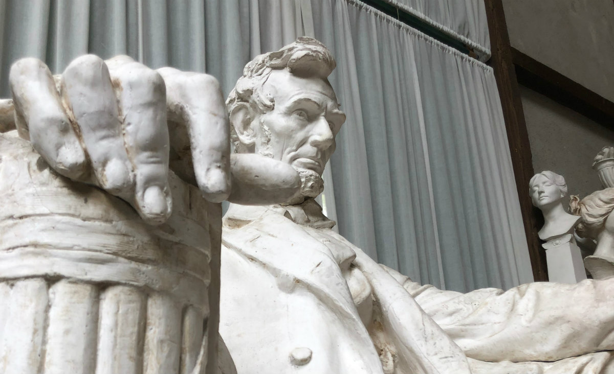 The benefit's fundraiser was a raffle for a trip to the Lincoln Memorial and other historic sites in Washington, D.C. and a signed copy of Monument Man: The Life and Art of Daniel Chester French"&nbsp;by Lincoln historian, Harold Holzer.