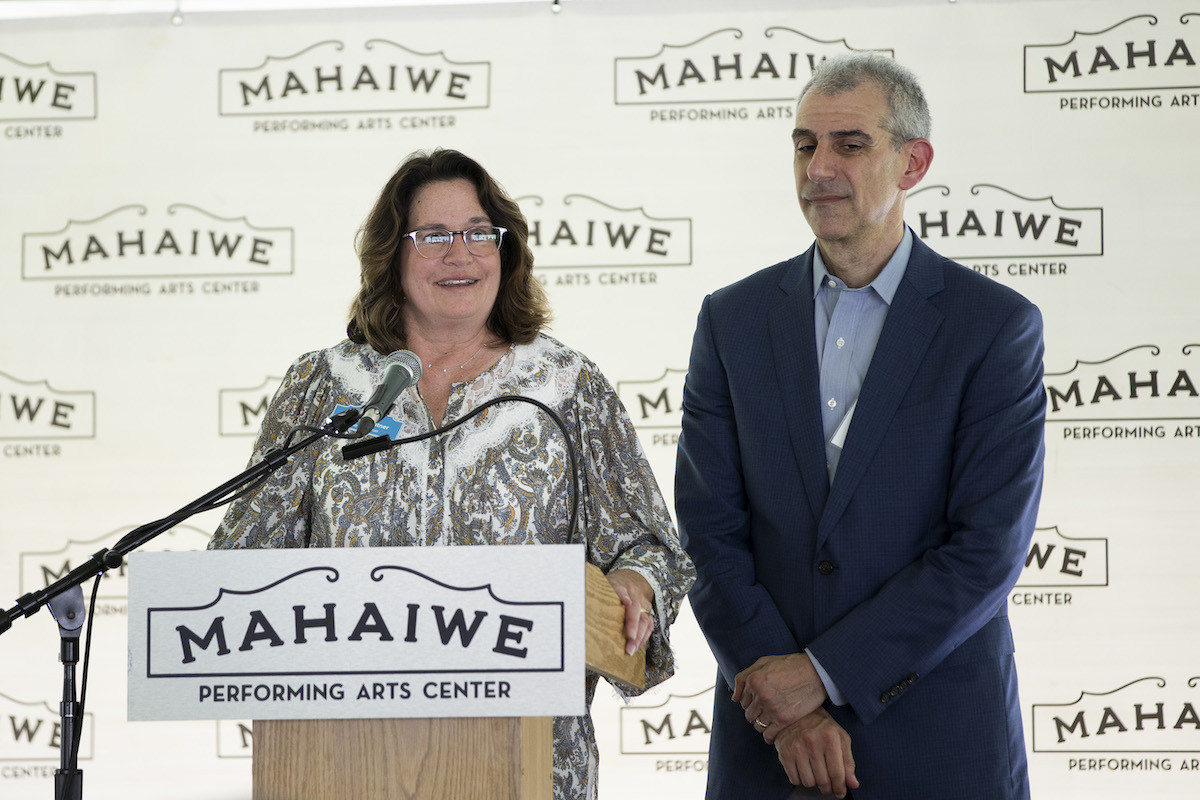 Mahaiwe Board Co-Vice Chair Allison and Jeff Wintner, Gala Committee Chairs