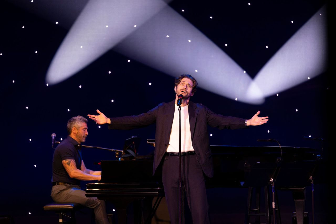 Gala headliner Aaron Tveit and pianist Bryan Perri.
