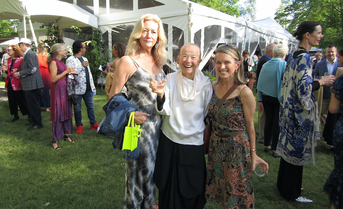 Lucy Holland, gala committee member Nancy Kalodner and Sarah Steven