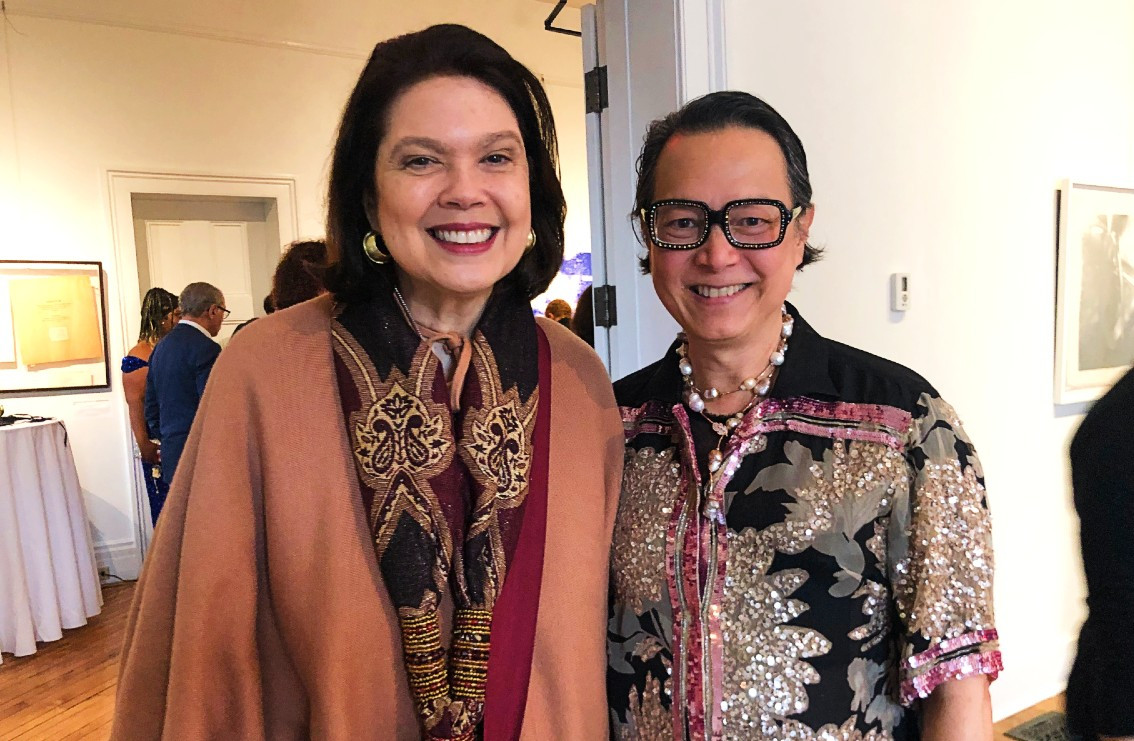 Christine Pomeranz, chairperson of International Trade and Marketing for Fashion Industries at FIT; and Greg Urra, owner of&nbsp;Vintage Black Label,&nbsp;dressed eyeglasses-to-toe in vintage sparkles, at Hudson Hall's gala