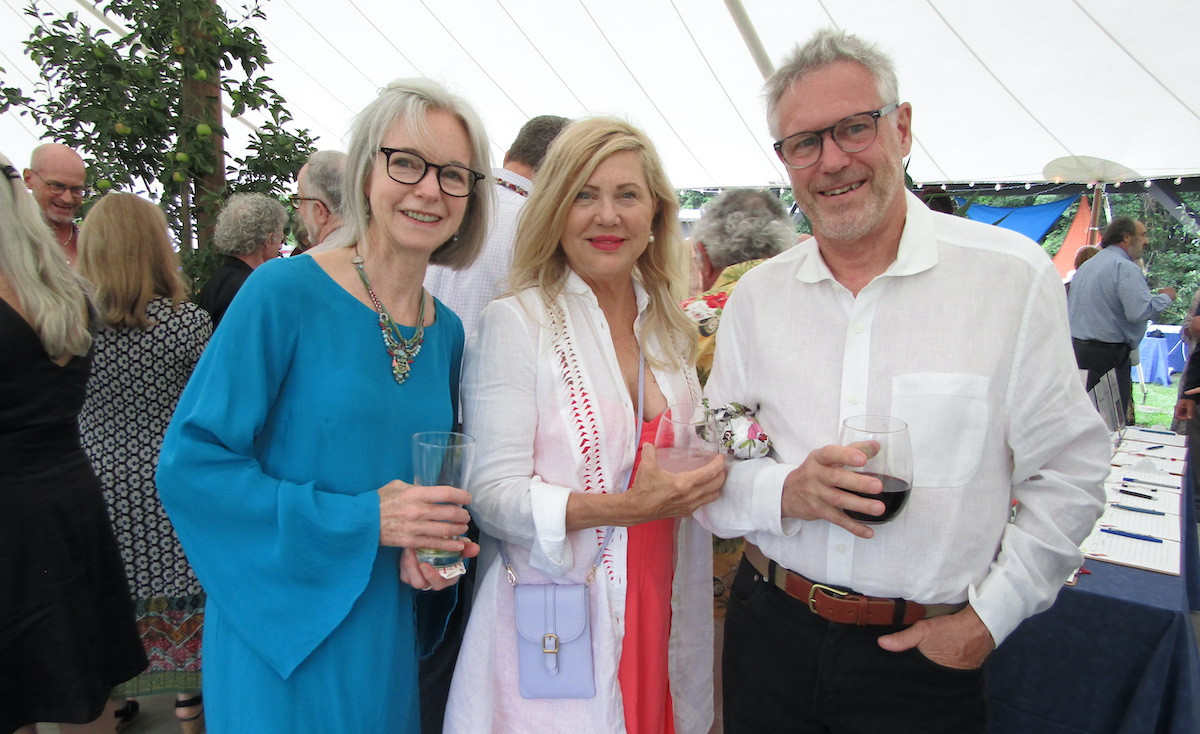 Gala committee member Elaine Khosrova, Lisa Bouchard Hoe and Ed Hoe