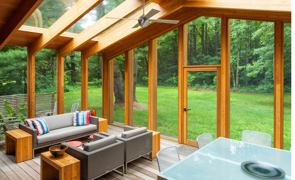 Screened porch. Photo: Aaron Thompson