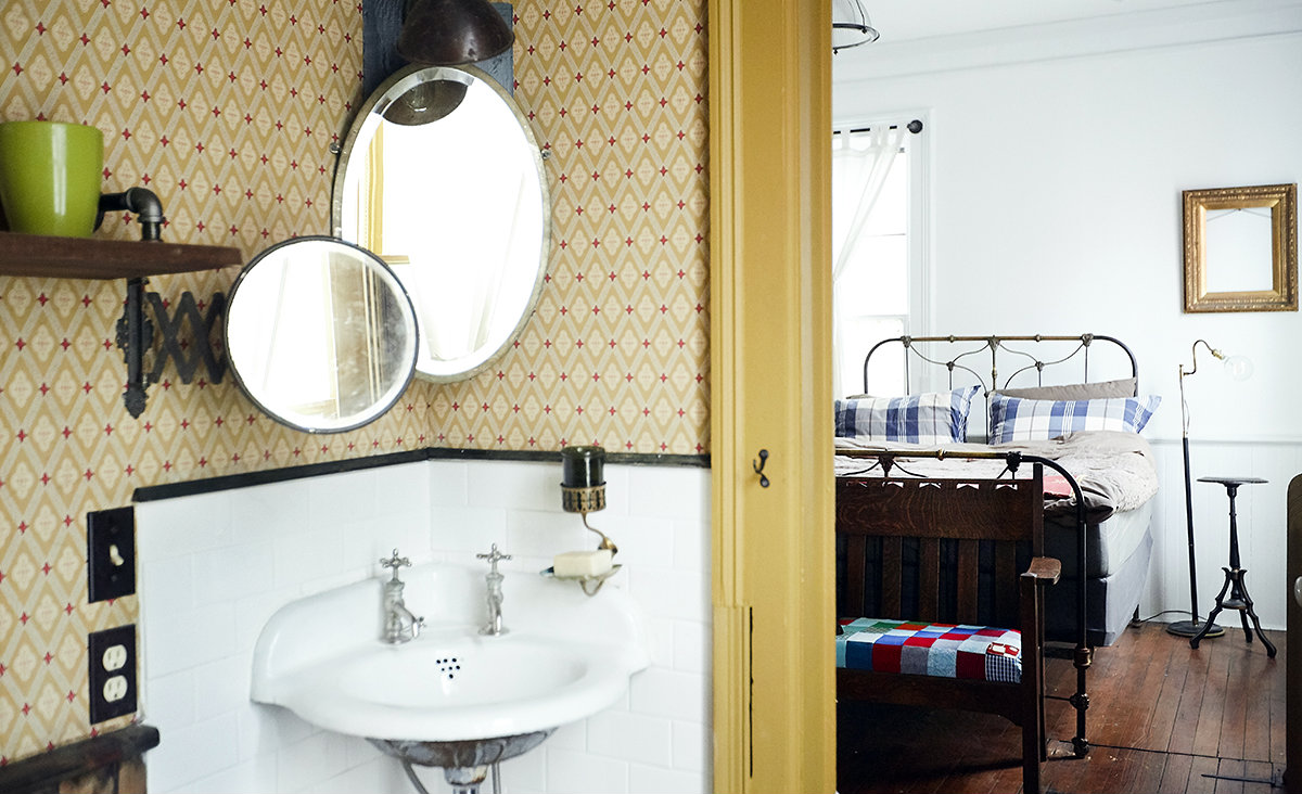 Bathroom corner