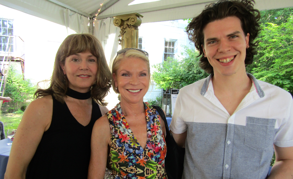 Actors Elizabeth Aspenlieder, Deann Halper and Gus Halper Actors Elizabeth Aspenlieder, Deann Halper and Gus Halper