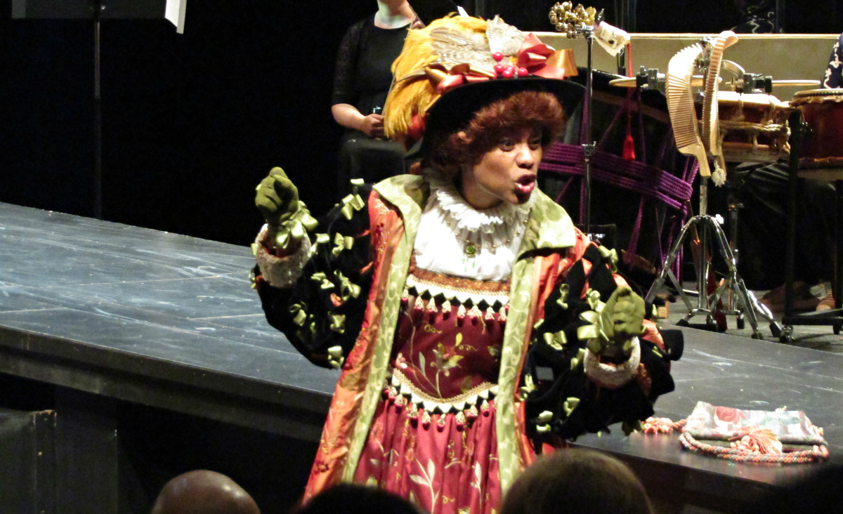 Nehassaiu deGannes in the evening’s performance Nehassaiu deGannes in the evening’s performance