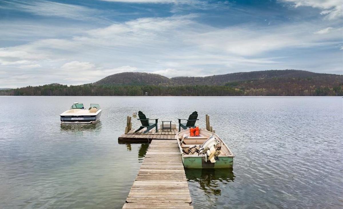 Dock