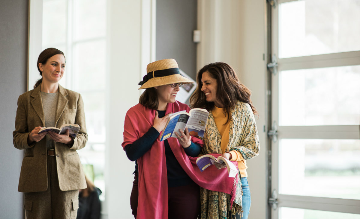 Caroline Kinsolving (left) directs a scene at rehearsal. Photos by Nathan Turner for Lindsey Victoria Photography. Caroline Kinsolving (left) directs a scene at rehearsal. Photos by Nathan Turner for Lindsey Victoria Photography.
