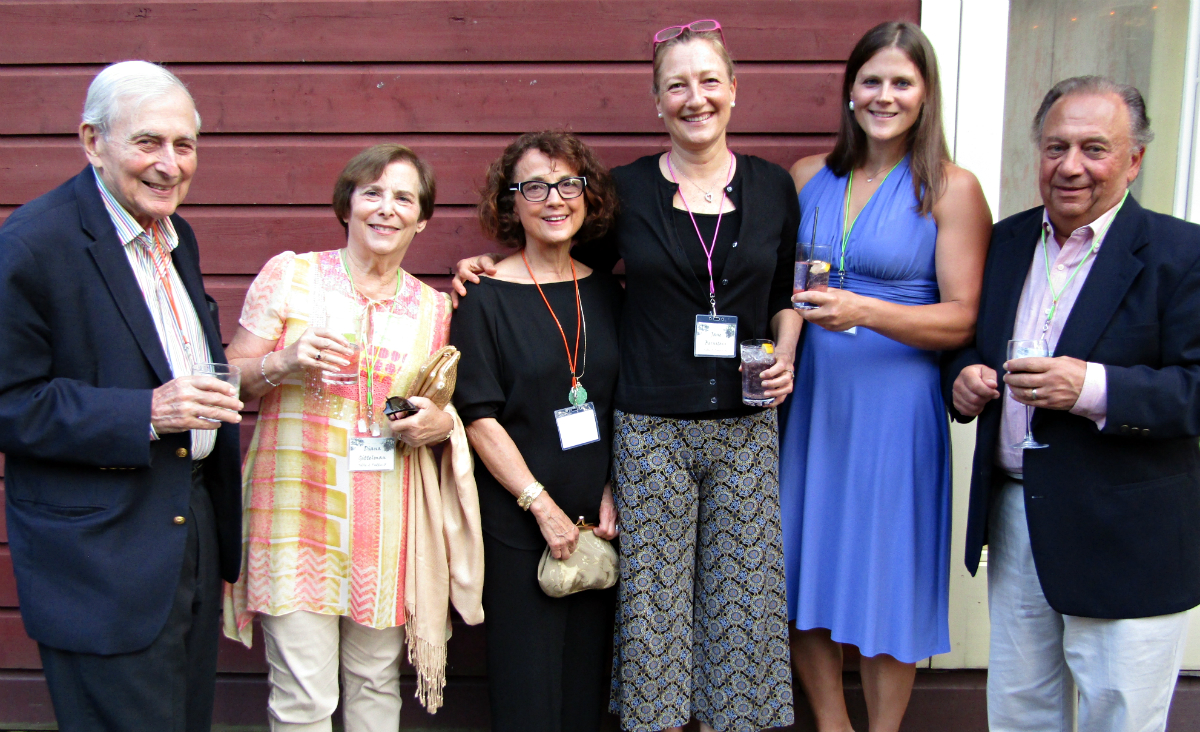 Les Friedman, Diana Gittelman, Susan Ferlauto, event volunteer Jane Bernstein, Meredith O'Connor and Hank Ferlauto. Les Friedman, Diana Gittelman, Susan Ferlauto, event volunteer Jane Bernstein, Meredith O'Connor and Hank Ferlauto.