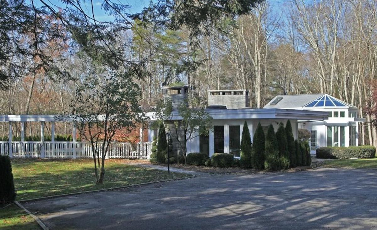 Exterior Exterior