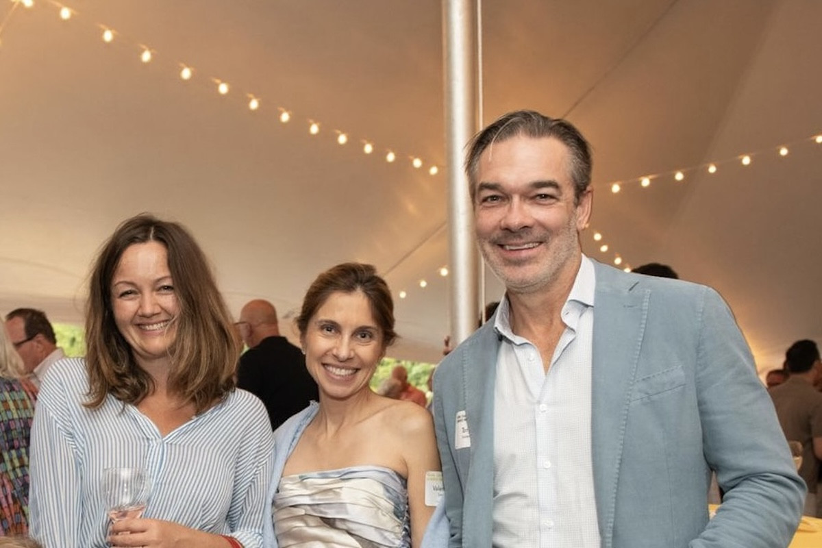 Linden Scheff, Valentina Cassata, and Tony Golden - Oxygen House Photo Linden Scheff, Valentina Cassata, and Tony Golden - Oxygen House Photo