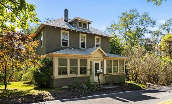 Farmhouse With Good Bones