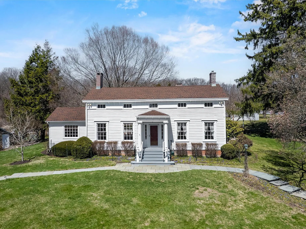 A Greek Revival with Romantic Charm in Poughkeepsie