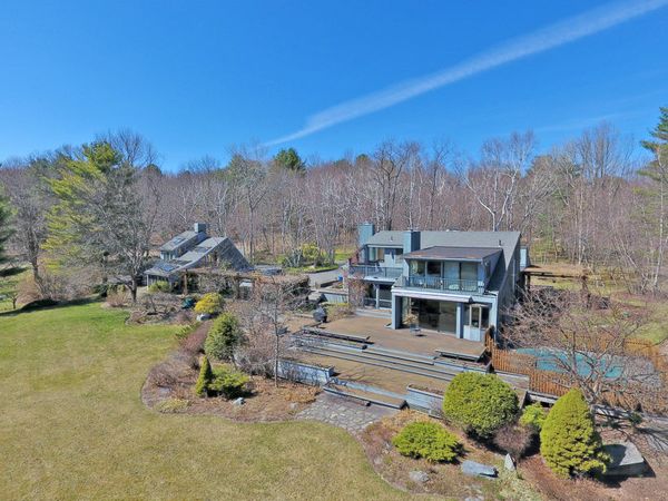 Big Views, Private Pond