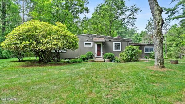 Delightful Midcentury Ranch in Egremont
