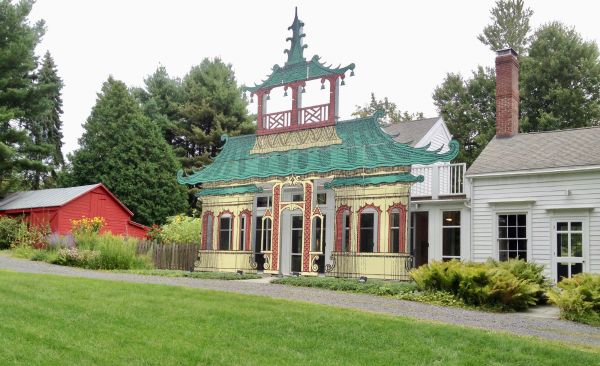 Robert Venturi Meets Grandma Moses For A House Tour Like No Other