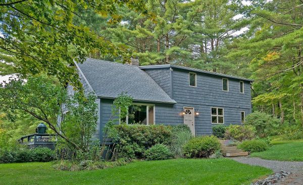 Country Yet Contemporary