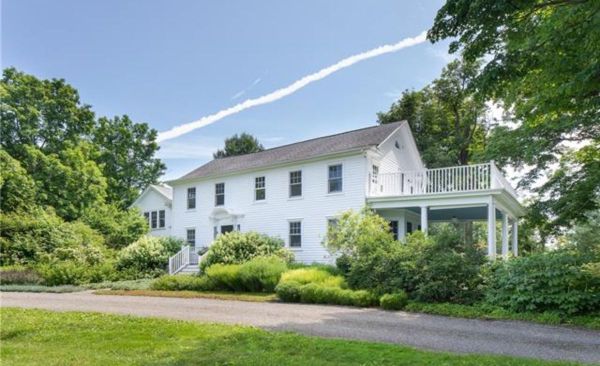 Classic Country Farmhouse