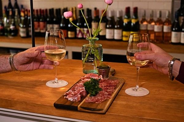 Hudson Roastery: A Coffee/Wine Bar With A European Accent